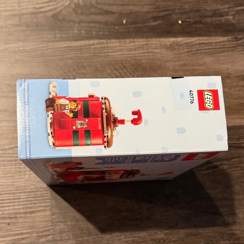 LEGO Hot Chocolate Stand (40776)
256 pieces Limited Edition. - Picture 2 of 3